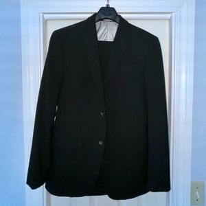 Great suit for sale! Jacket is a 38 regular and matching pants are 30 x 32!